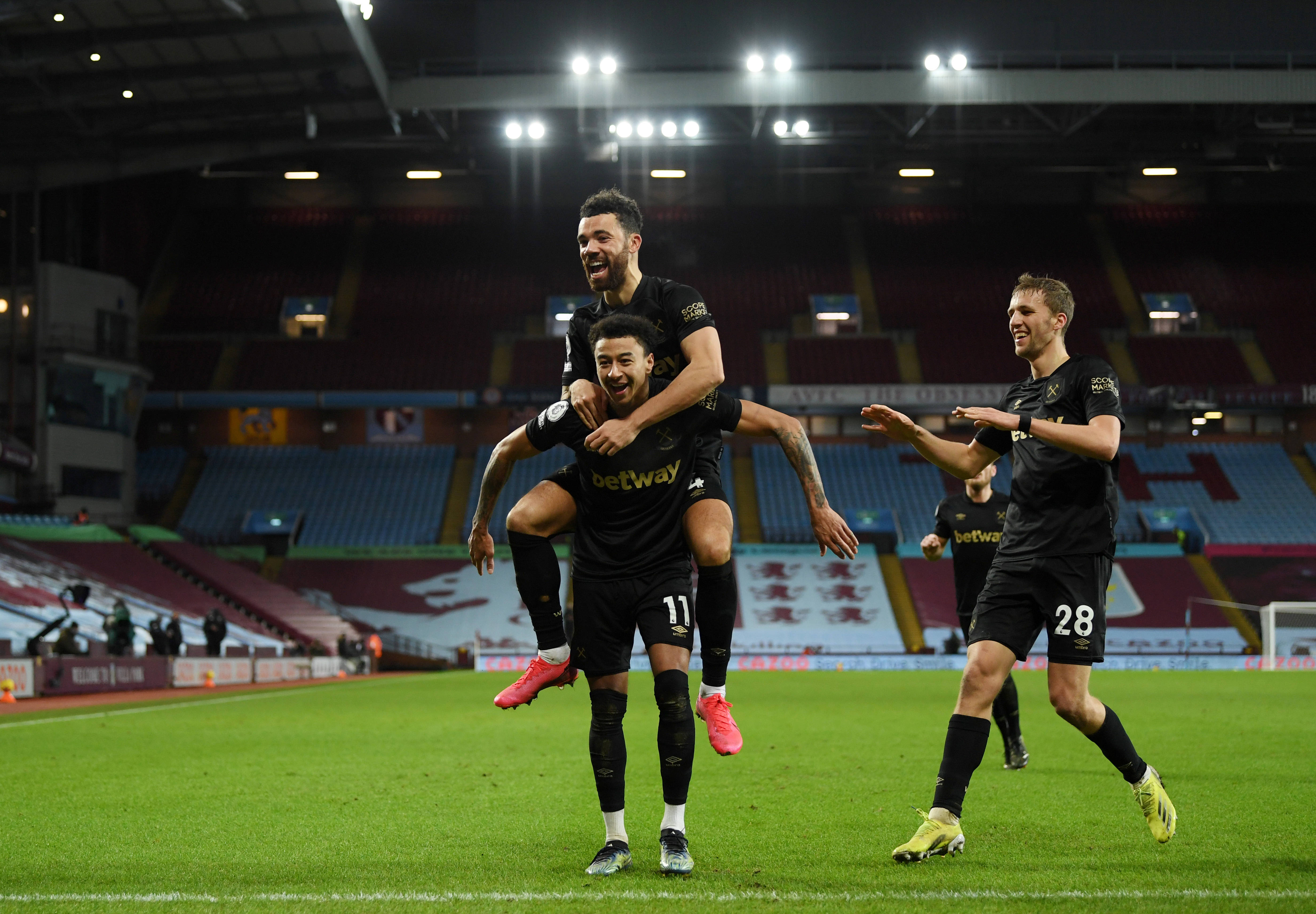 周琦15分9篮板 北京北汽大胜新疆伊力特