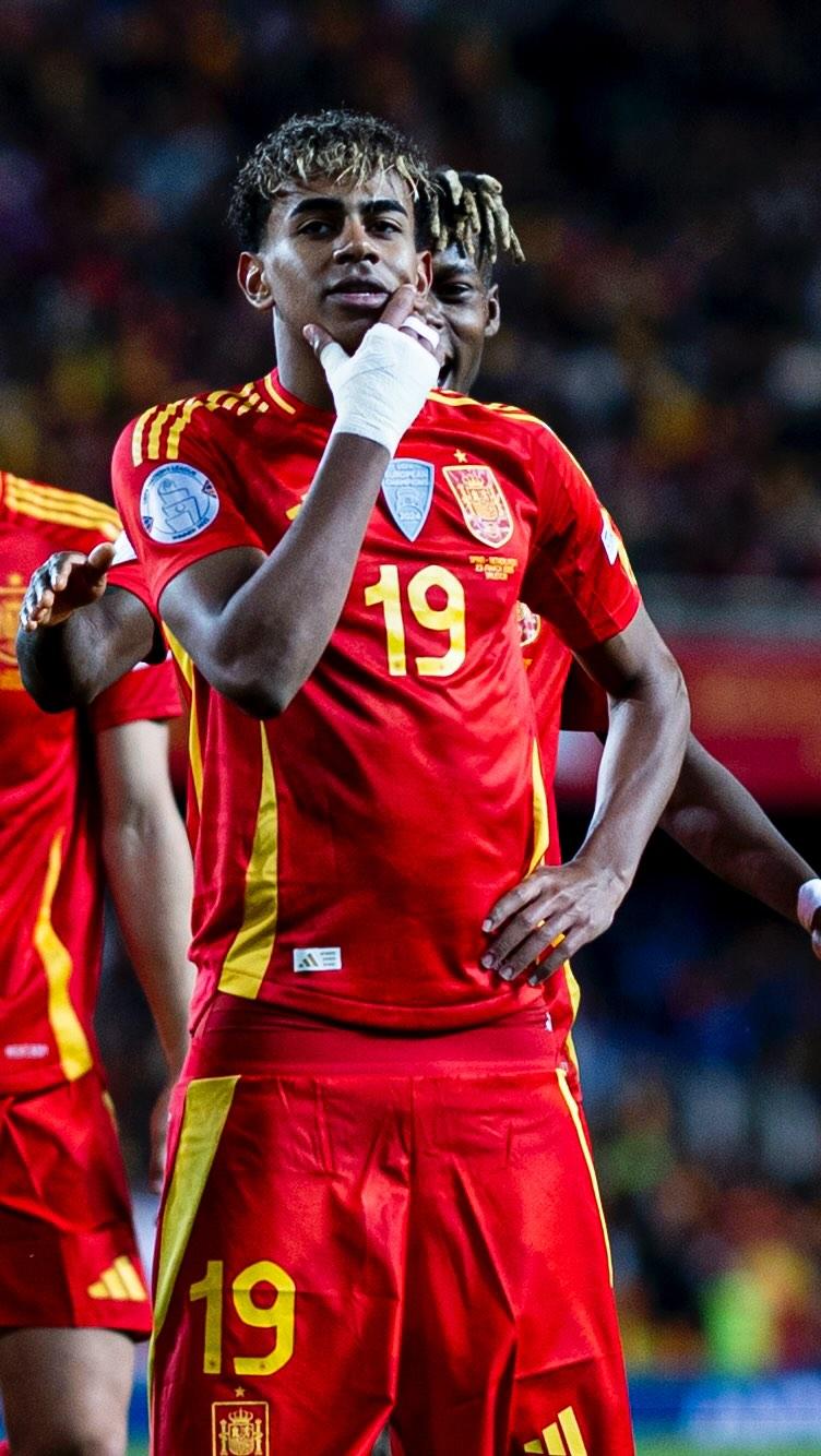 雄鹿有意引进莫兰特助力字母哥 重组阵容库兹马或成交易核心