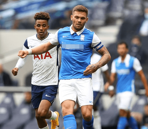 博主：此前传闻离队的门将方镜淇，已出现在津门虎冬训阵容中