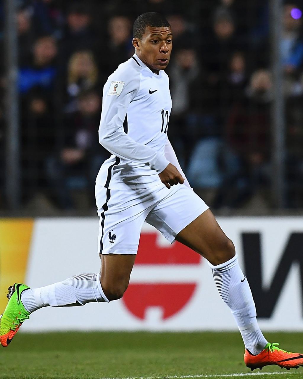 瓜迪奥拉看发布会说法，下赛季会留队？但如果欧冠失败？